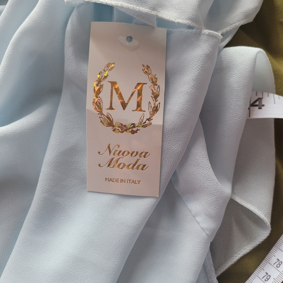 Light  dress - Picture 4 of 4